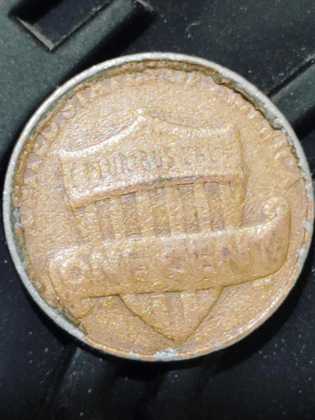 2017-D-Lincoln-Cent-Struck-Through-Grease.